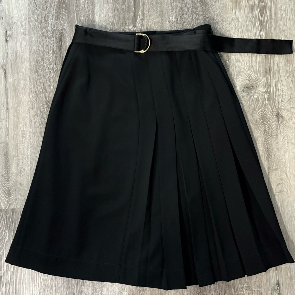 Diane Von Furstenberg black pleated skirt